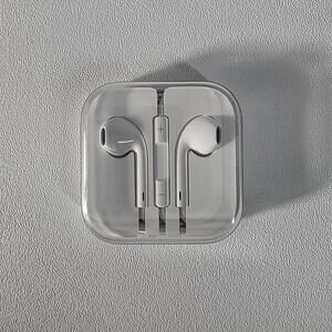 Original OEM Apple iPhone EarPods Wired 3.5mm Headset Earbud Headphones New